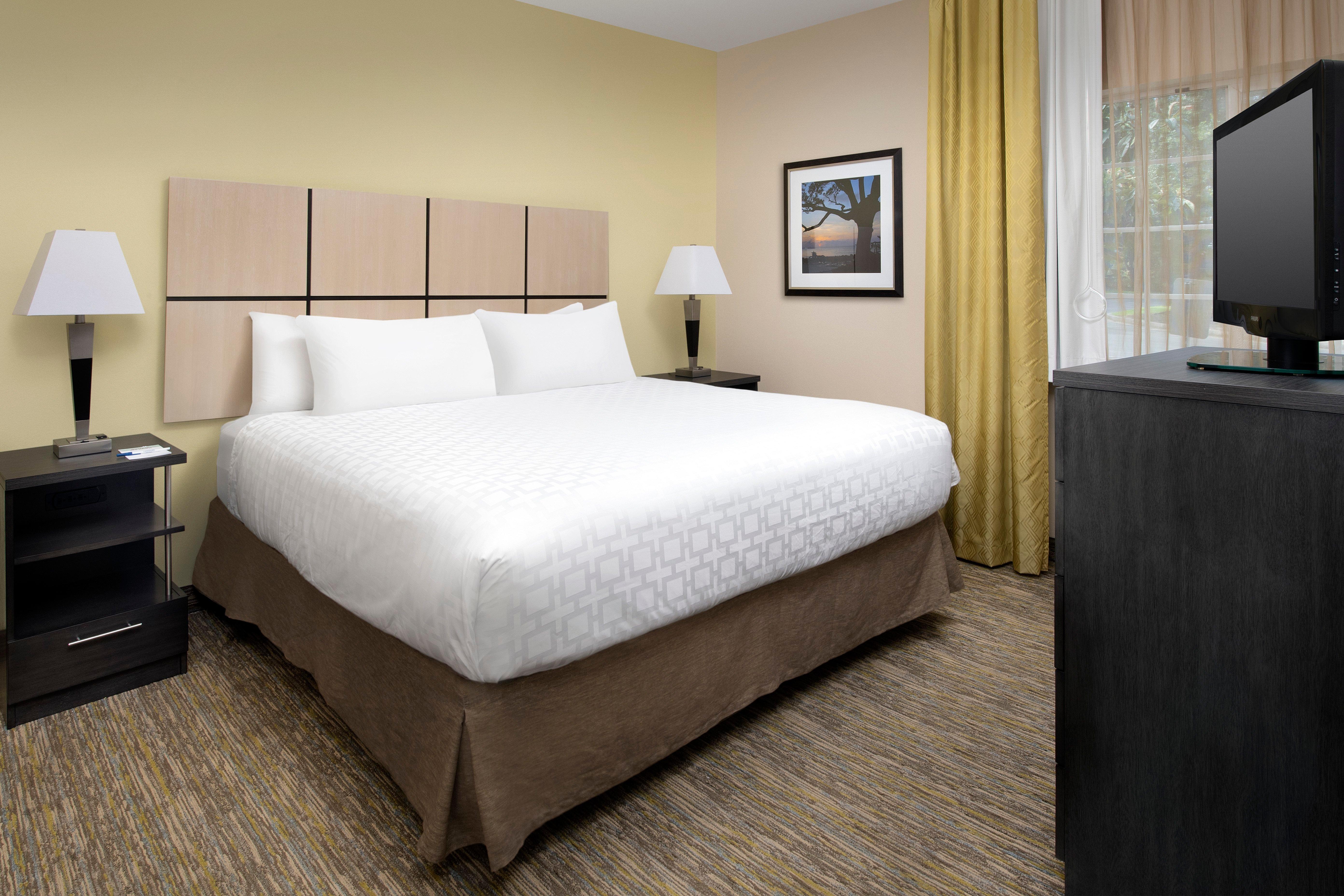 Candlewood Suites Charleston-Northwoods By Ihg Север Чарлстон Экстерьер фото